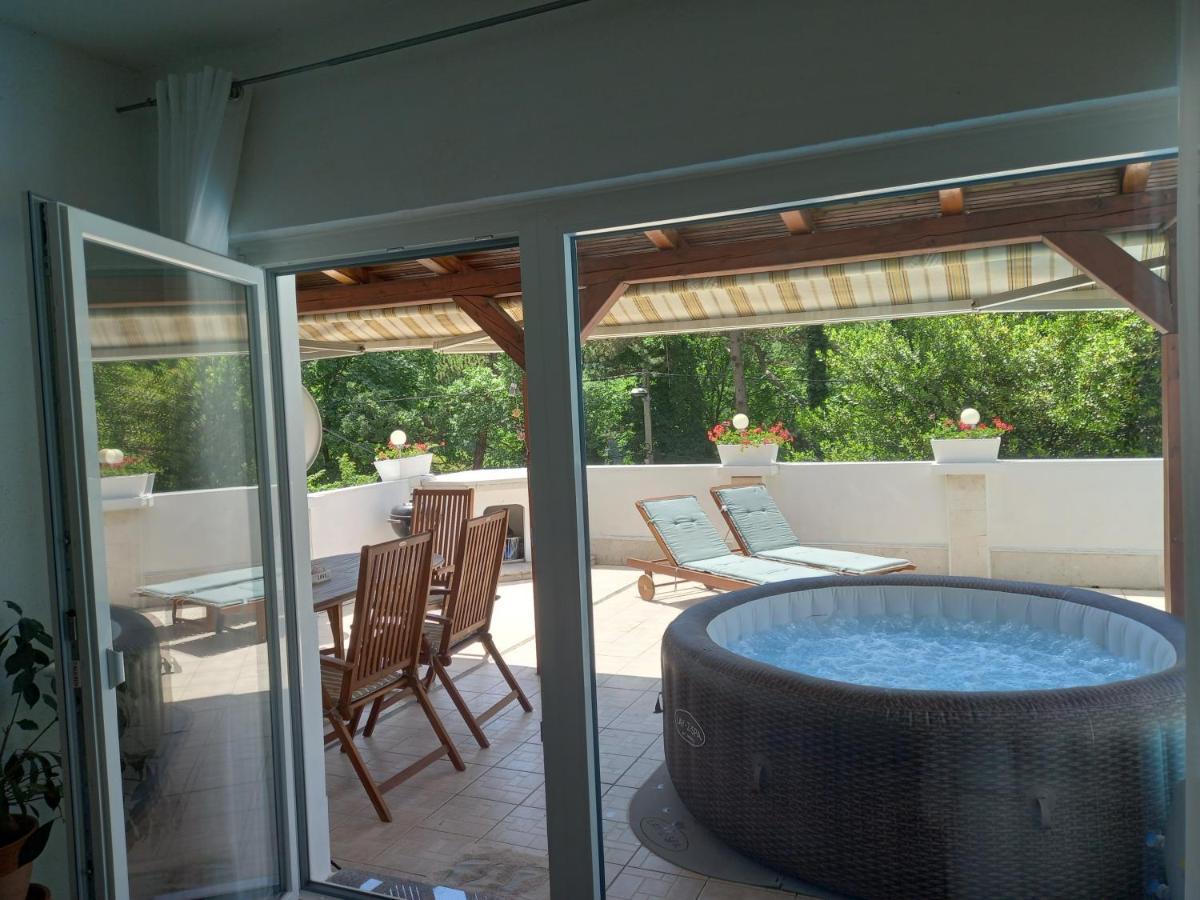 Vila Brig 108 - Private Swimming Pool And Jacuzzi Rijeka Dış mekan fotoğraf