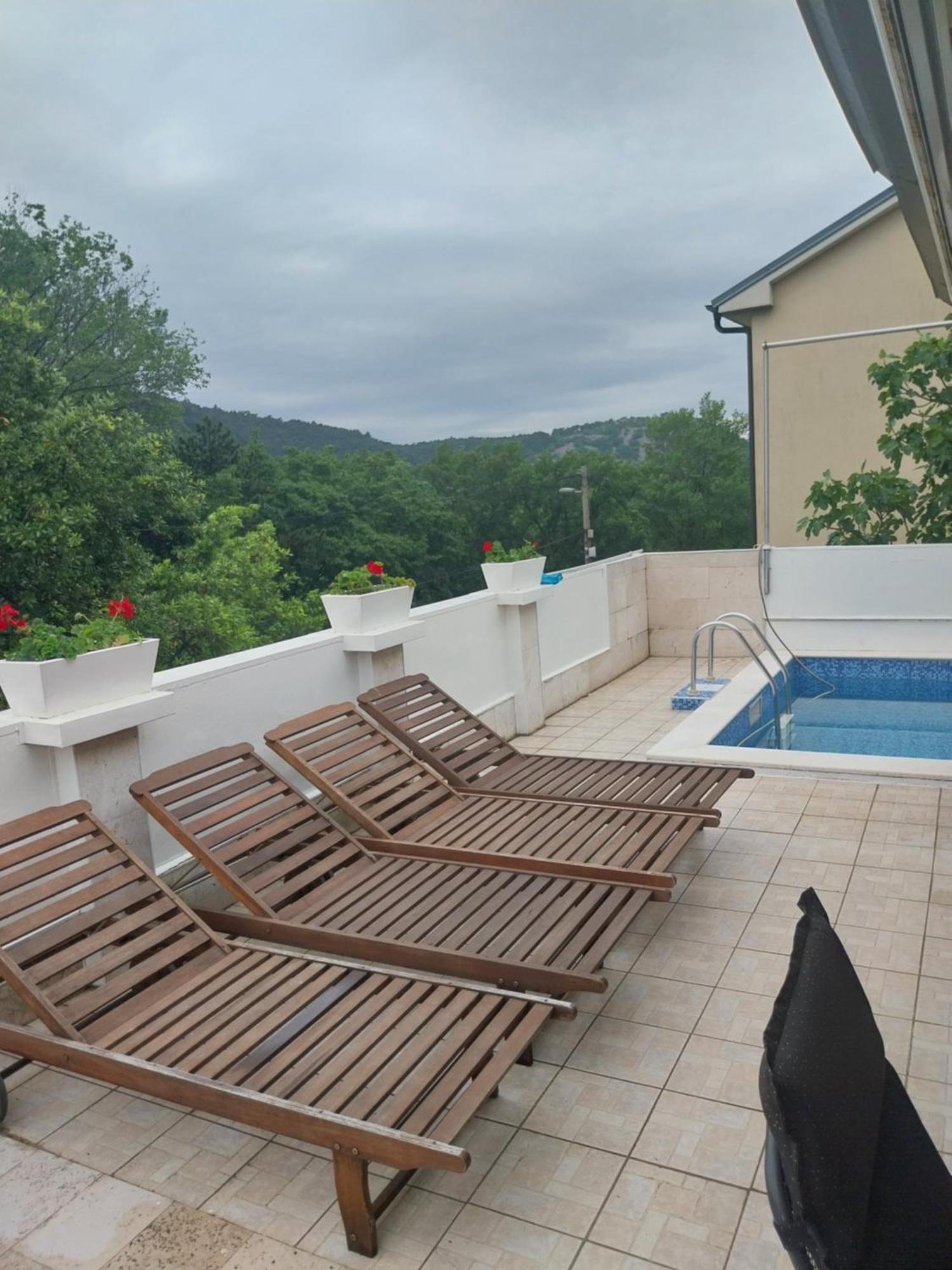 Vila Brig 108 - Private Swimming Pool And Jacuzzi Rijeka Dış mekan fotoğraf